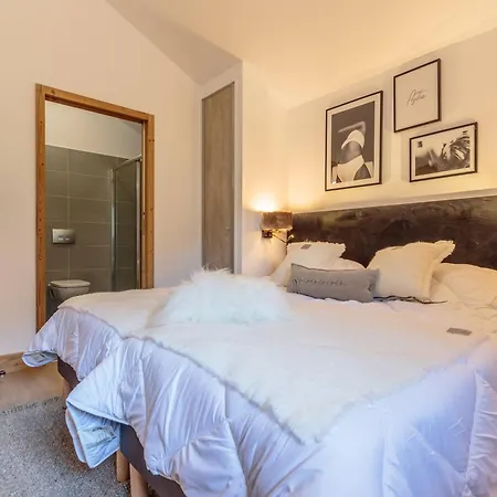 Apartment 10 Personnes Champagny-en-vanoise, Parking, Animaux Admis, Balcon, Wifi - Fr-1-638-7 *