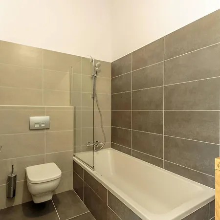 10 Personnes Champagny-en-vanoise, Parking, Animaux Admis, Balcon, Wifi - Fr-1-638-7 * La Plagne